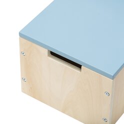 Bodenspieltisch mit Sitzbnken