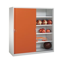 C+P Sportgerteschrank, 1950x1900x600mmKorpus RAL 7035 Lichtgrau, Front RAL 2004 Reinorange