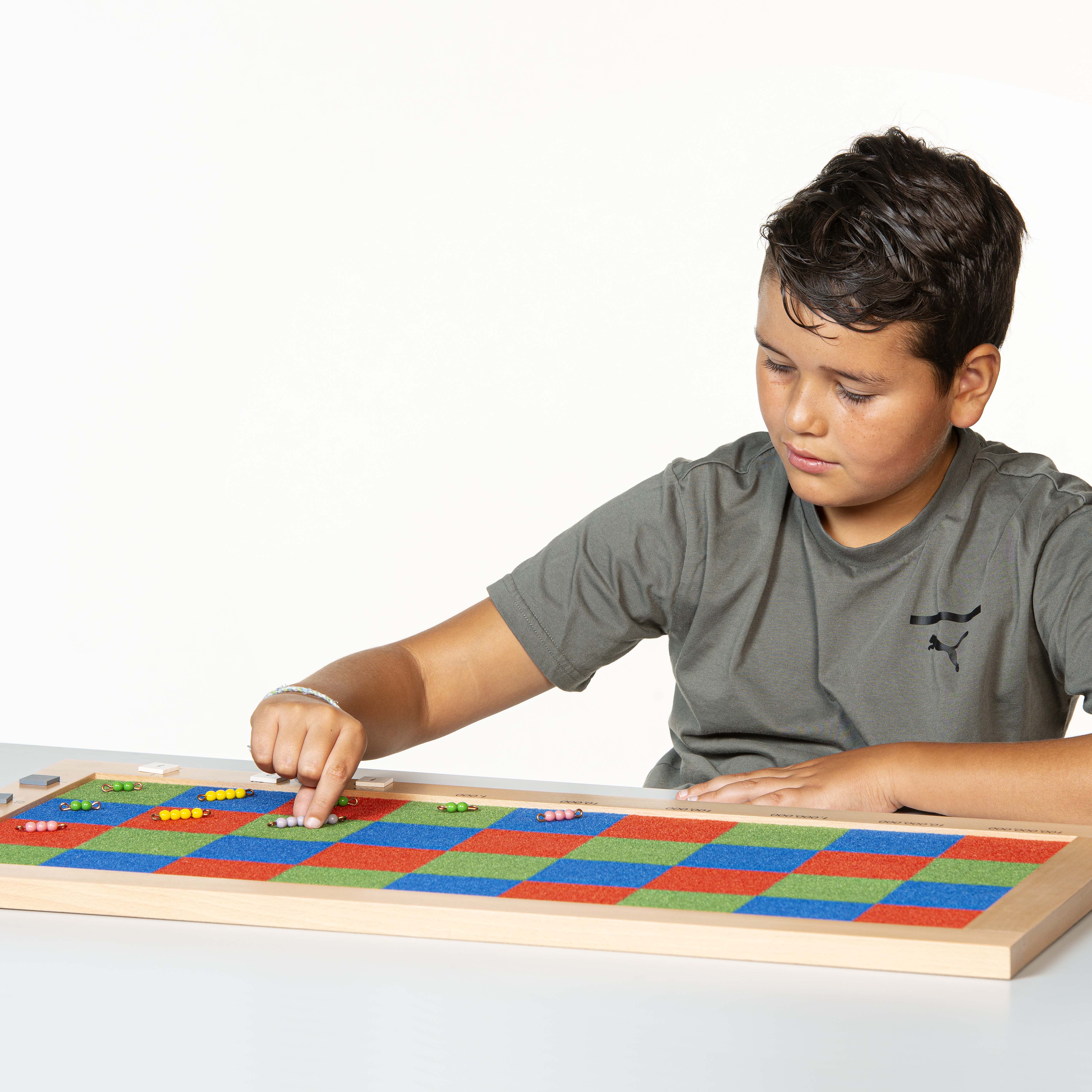 Kasten mit Perlenstäbchen für das Multiplikationsbrett: Lose Perlen (Glas) - Montessori Mathematik