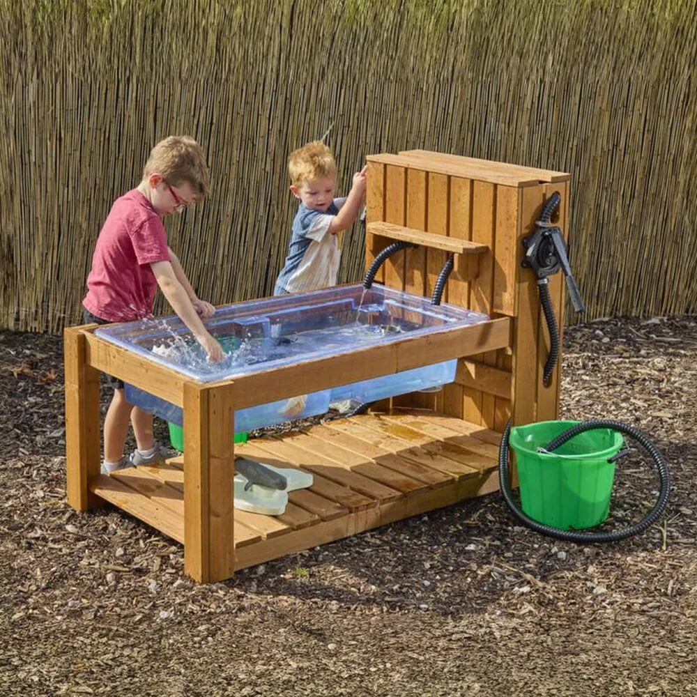 Wasserspielstation, mit zwei Pumpen und großer Wanne, aus Holz, Outdoor