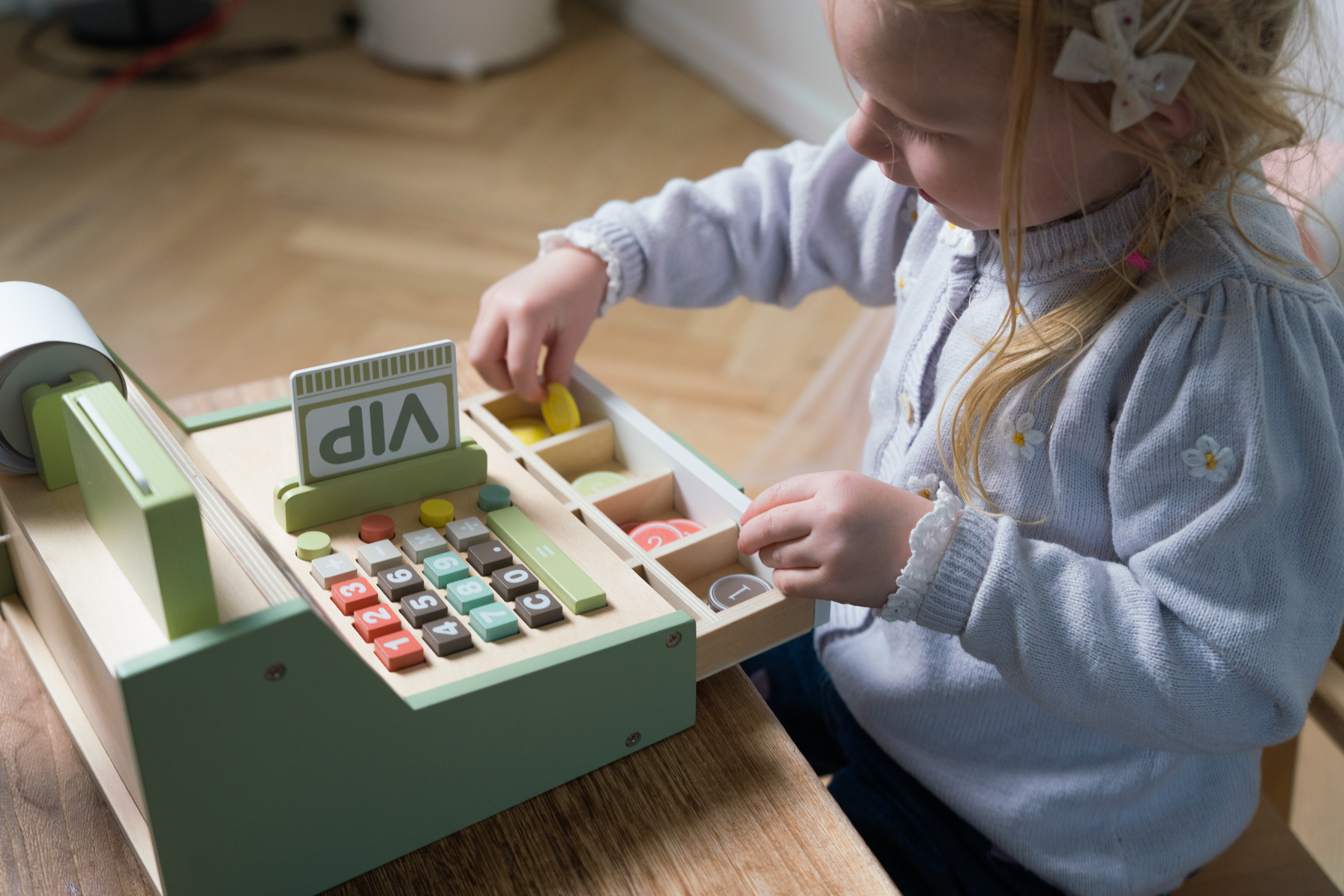 Spielkasse dantoy WOOD, 17 Teile