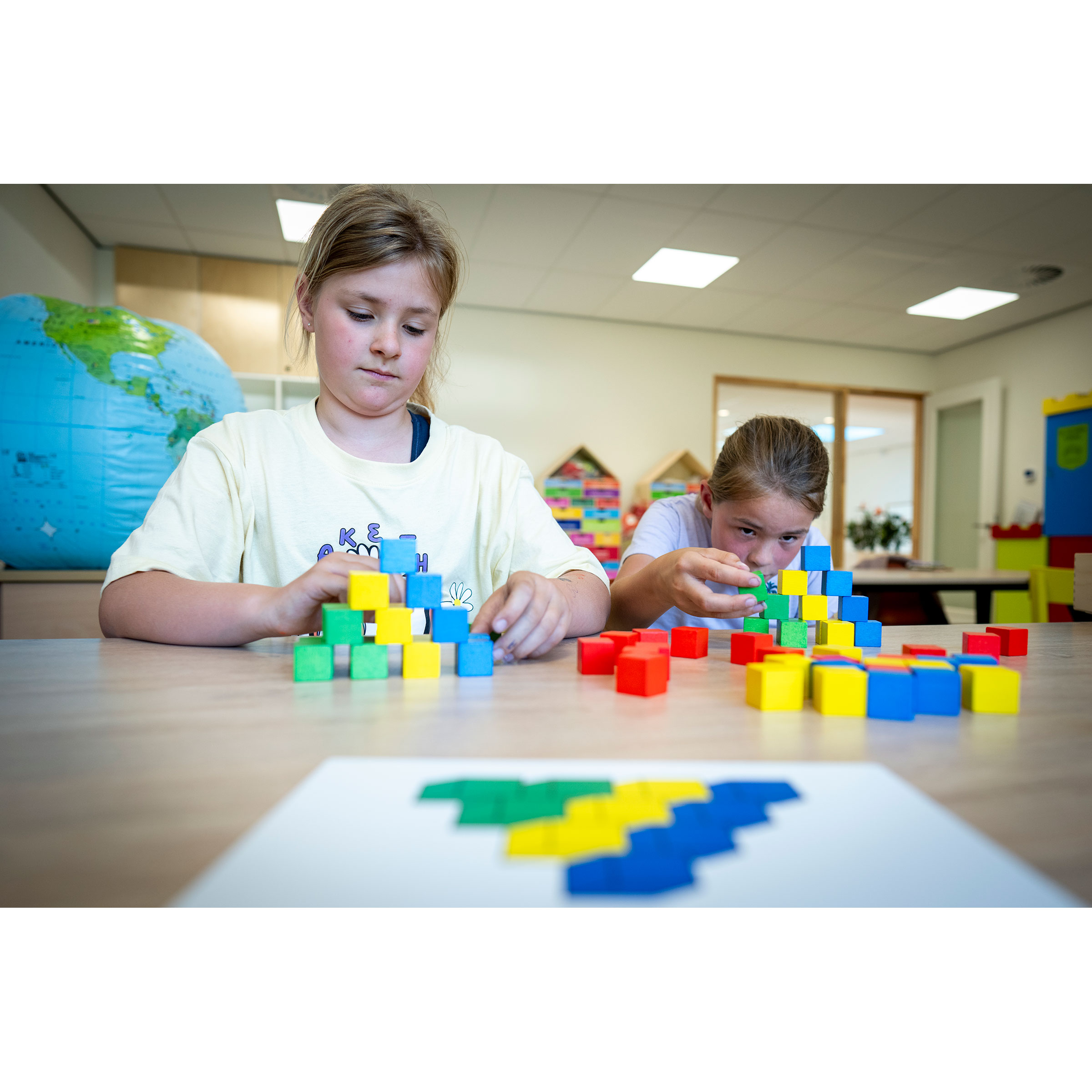 Verti-blocs Bausteine aus Holz - von 2D-Plan zu 3D-Bauwerk