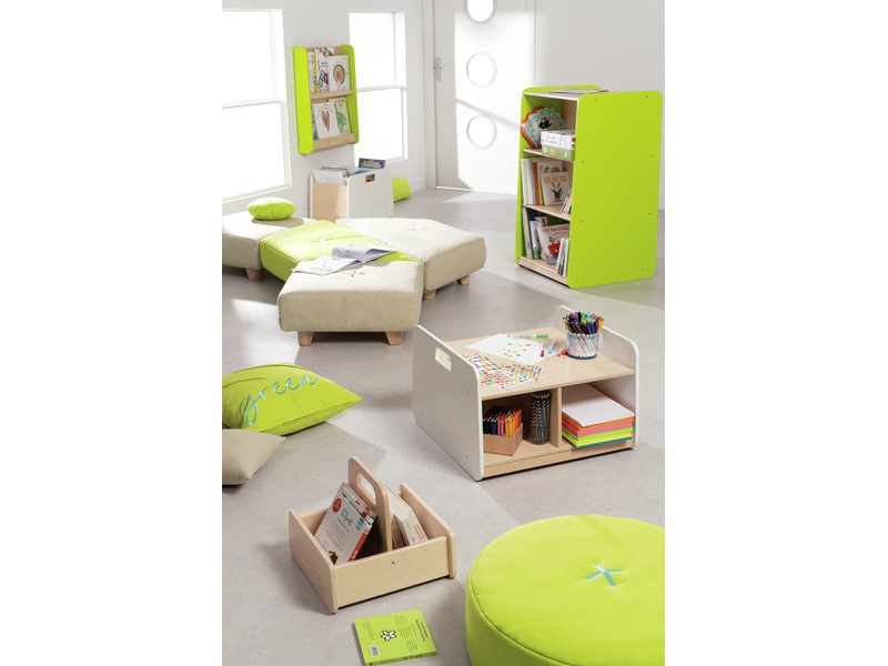 Aufbewahrungskorb Up aus Holz zum Transport von Büchern, natur