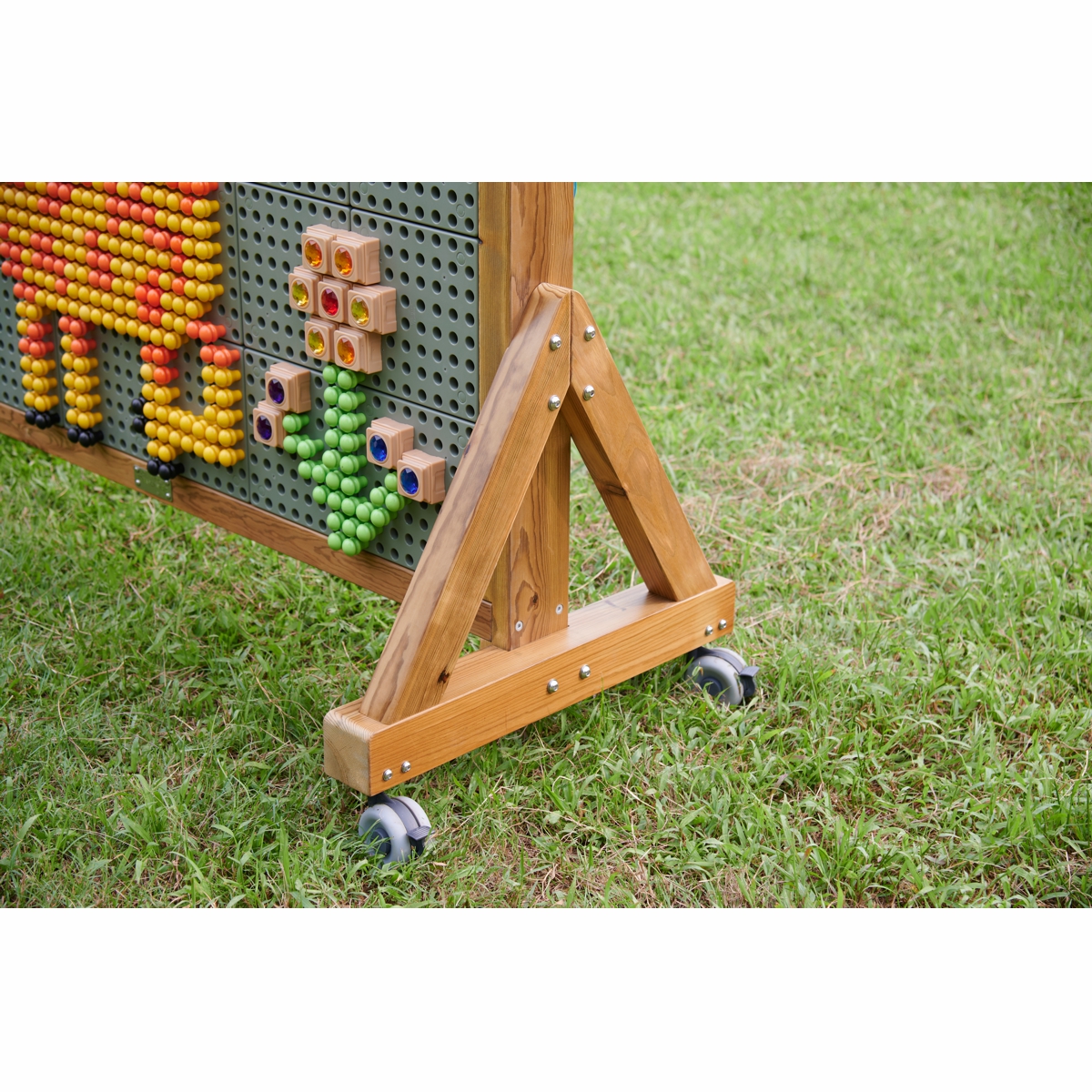 Outdoor Rollen 4er Set, mobil und fixierbar, Ø7,5 cm, für STEM Wände und Instrumente