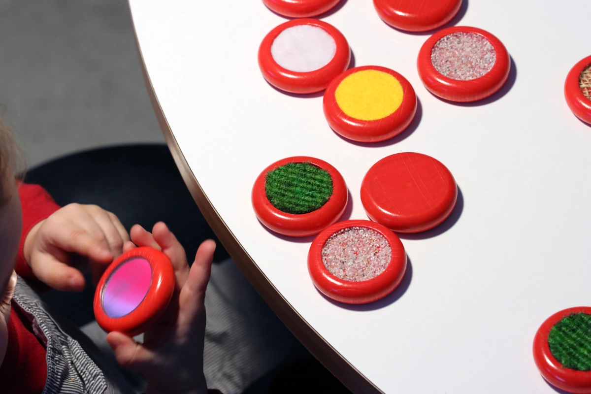 Fühl-Scheiben - Sinnesspielzeug, ab 36 Monaten