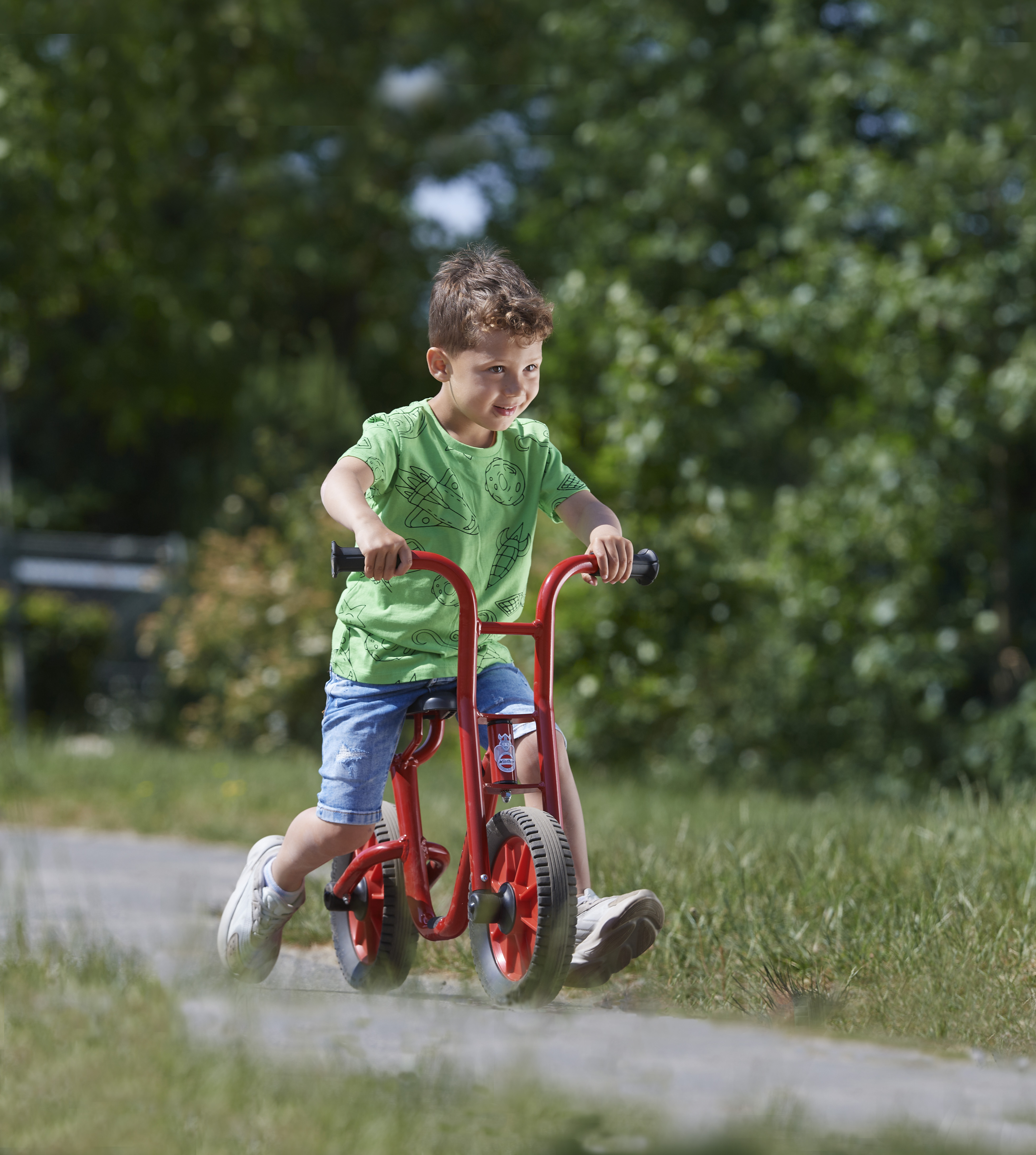 Winther Laufrad mit zwei Rädern und tiefem Einstieg, BikeRunner, rot, 4-7 Jahre, VIKING Kinderfahrzeug