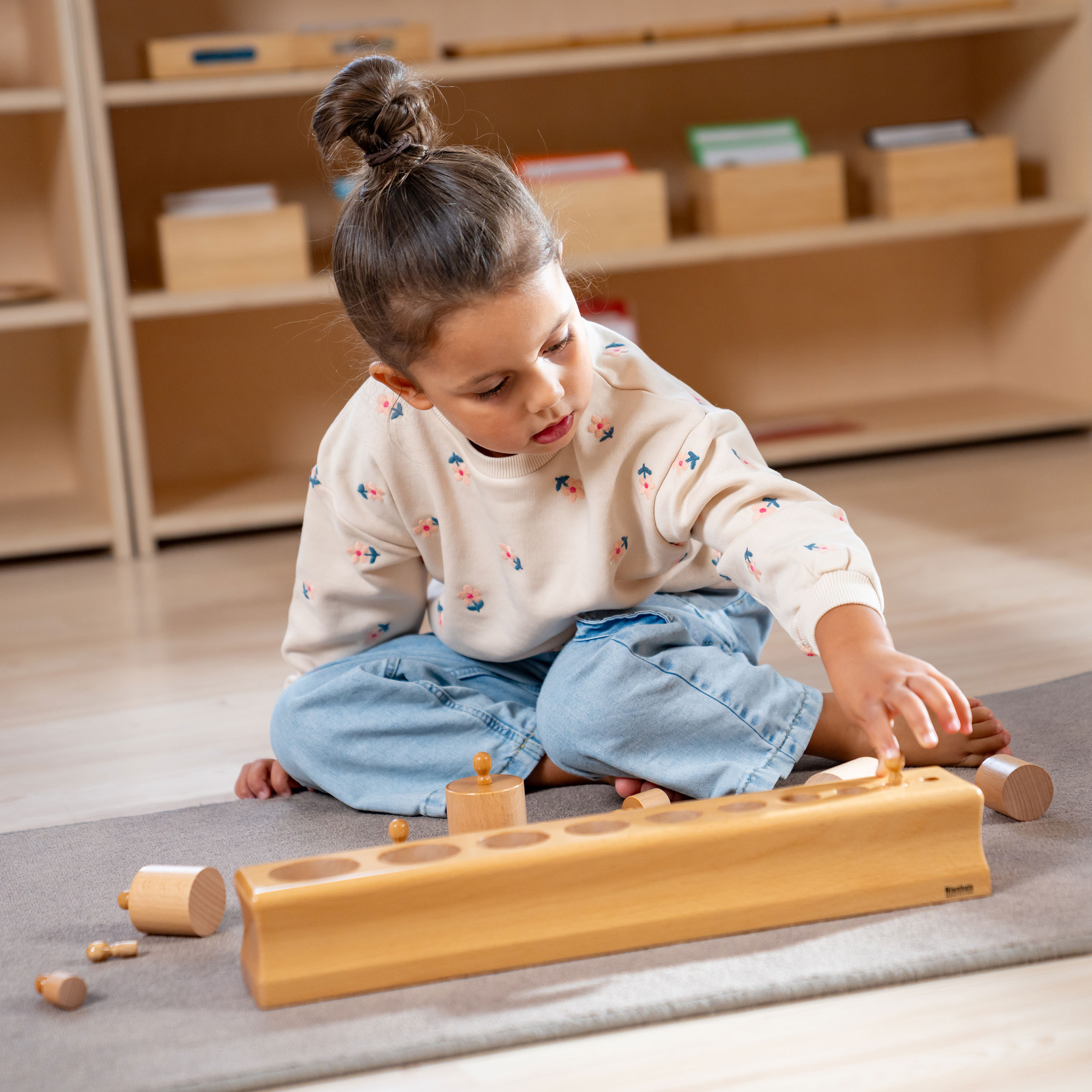 Block mit Zylindern 1 - Montessori Sinnesmaterial