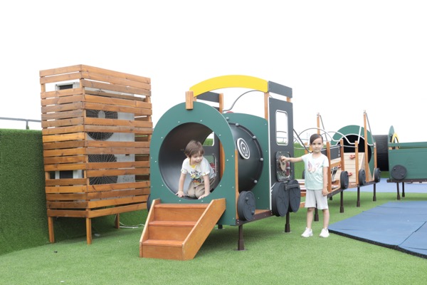 Spielgerät Eisenbahn, Kletter- und Balancierparcour, Komplettset mit Kriechtunnel, 12-teilig, Outdoor