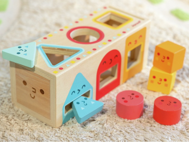 Formenbox Geometrie, Sortierspiel mit 6 Teilen, ab 1 Jahr