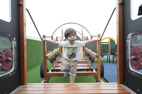 Spielgerät Eisenbahn, Kletter- und Balancierparcour, Komplettset mit Kriechtunnel, 12-teilig, Outdoor