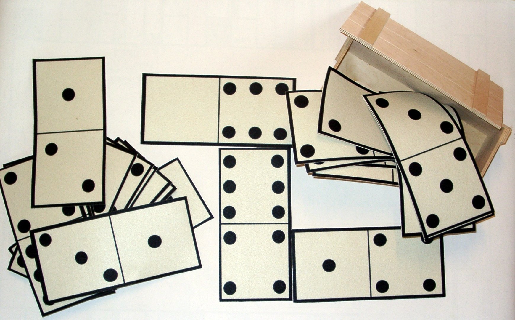 Jumbo Domino in Holzbox
