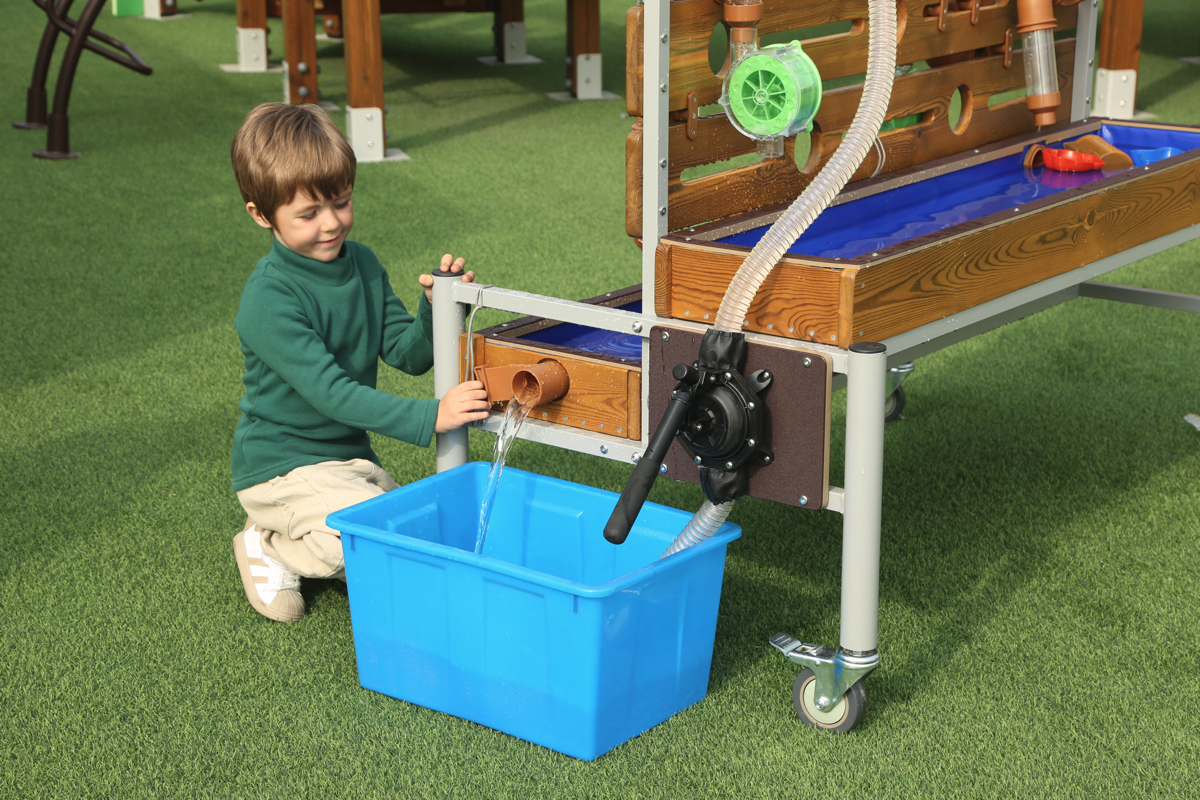 Wasser-Spielset, Bewegliche Wand mit Rohren und Becken, Outdoor