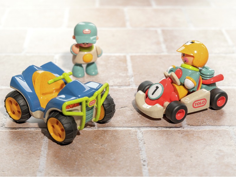 Spielfahrzeug Quad mit Figur und Rückziehmotor, ab 1 Jahr