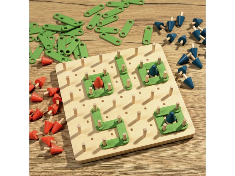 Strategiespiel Dots and Boxes aus Holz, Felder bilden, ab 6 Jahren