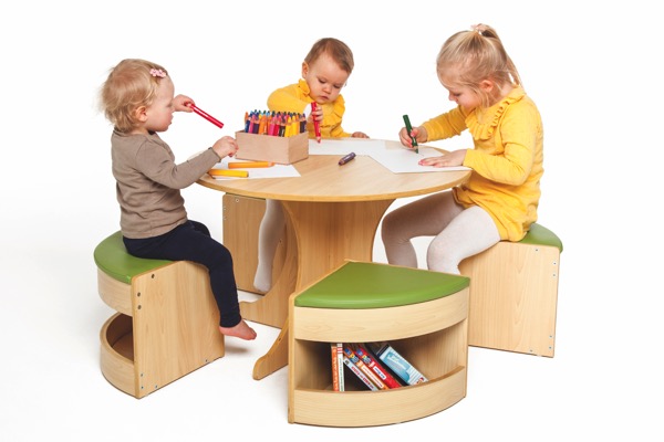 Runde Kinder-Sitzgruppe, 5-teilig, Sitzhöhe 30 cm, platzsparend, Ahorn