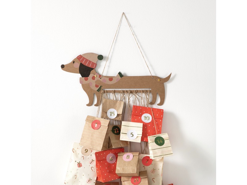 Bastelset Adventskalender Hund mit 24 Papiertüten zum Aufhängen