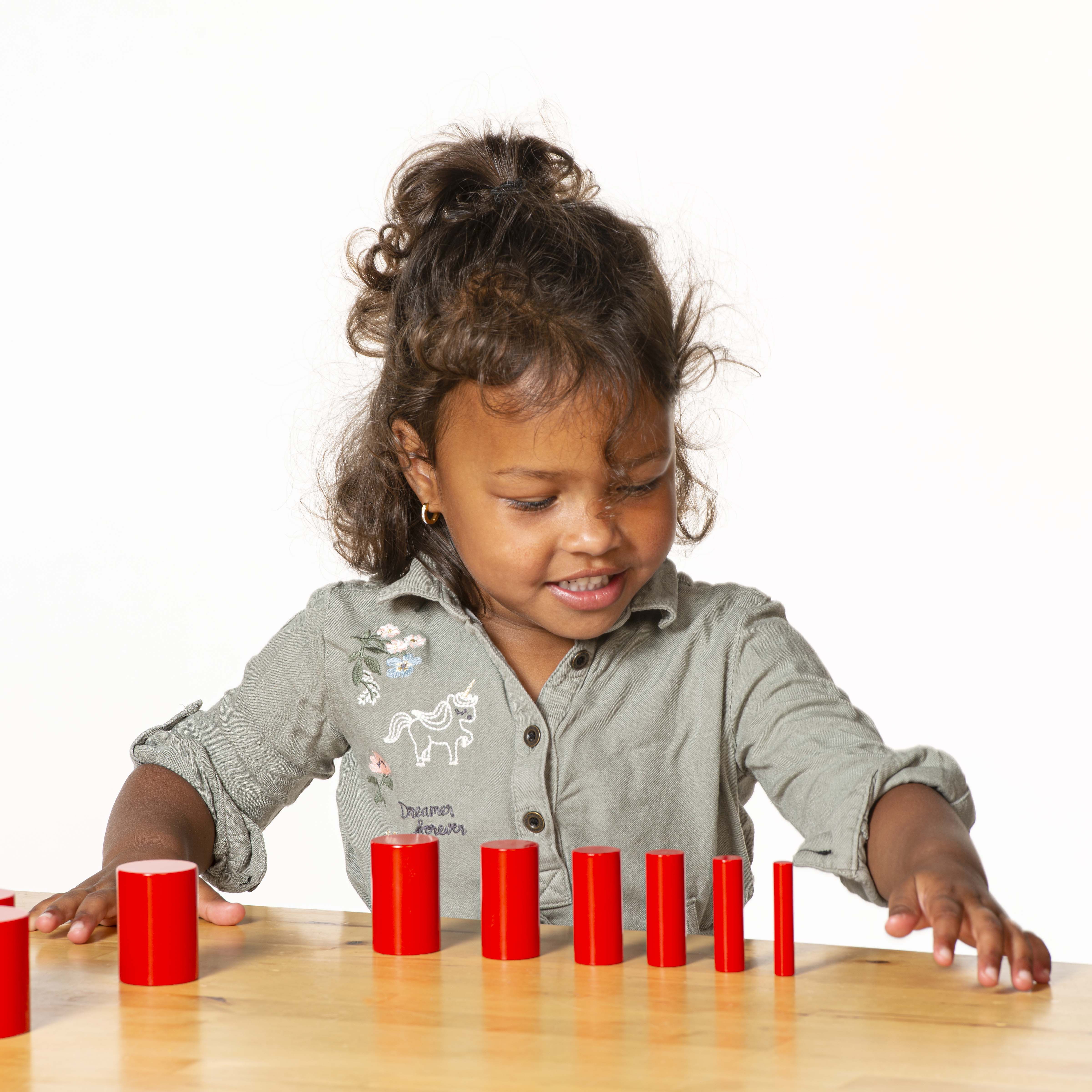 Farbige Zylinder - Montessori Sinnesmaterial