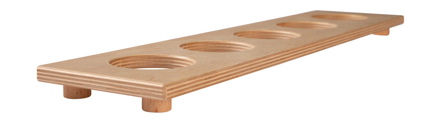 Gläsertablett aus Holz
