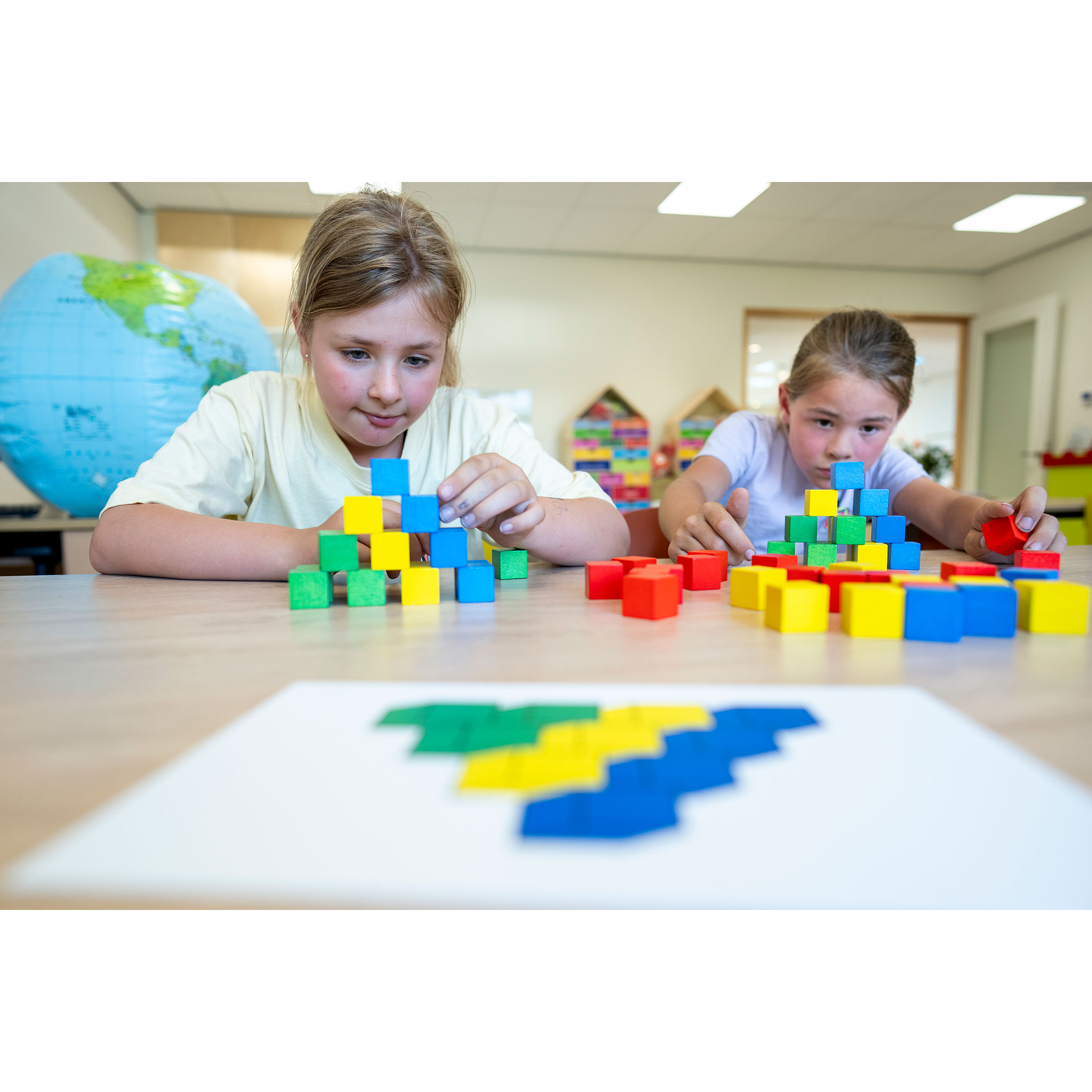 Verti-blocs Bausteine aus Holz - von 2D-Plan zu 3D-Bauwerk