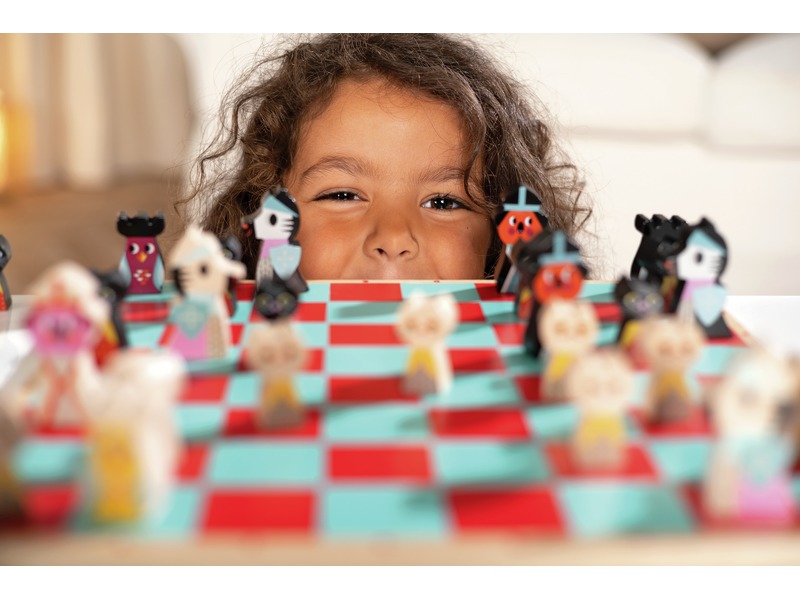 Erstes Schachspiel aus Holz mit Spielbrett und 32 Figuren, ab 6 Jahren