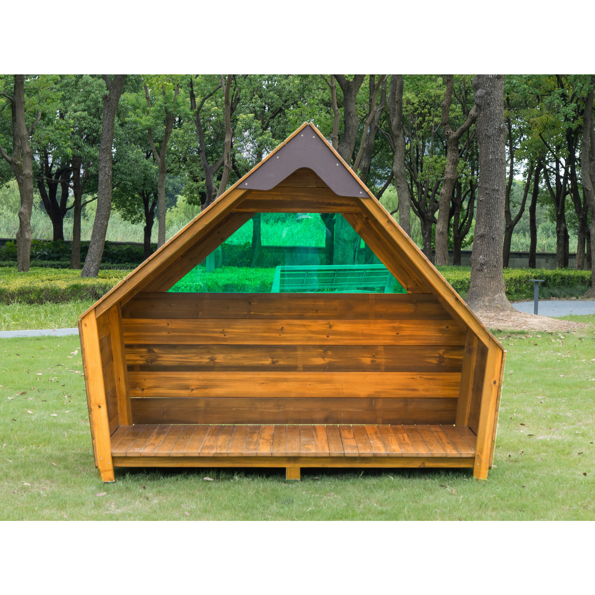 Offenes Spielhaus, mit bunten Fenstern, aus Holz, Outdoor
