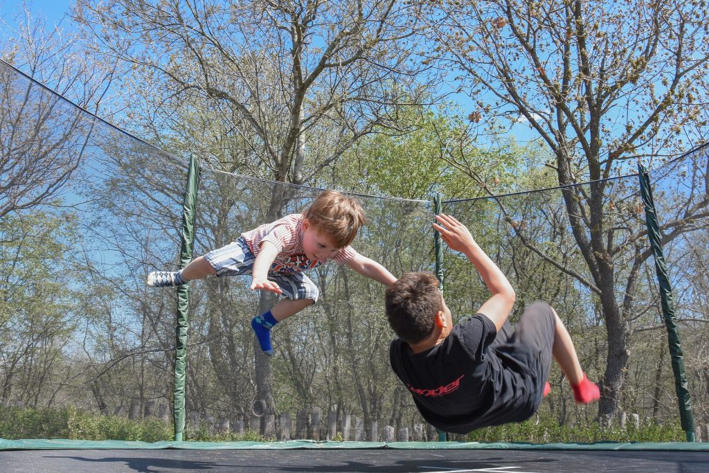 Trampolin Springen Kinder - SpielundLern-Blog