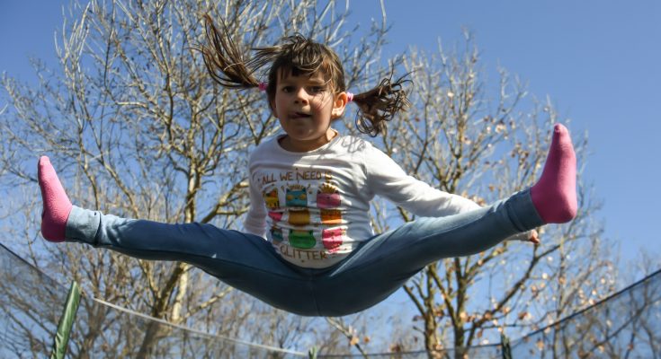 Trampolin Springen Kinder - SpielundLern-Blog